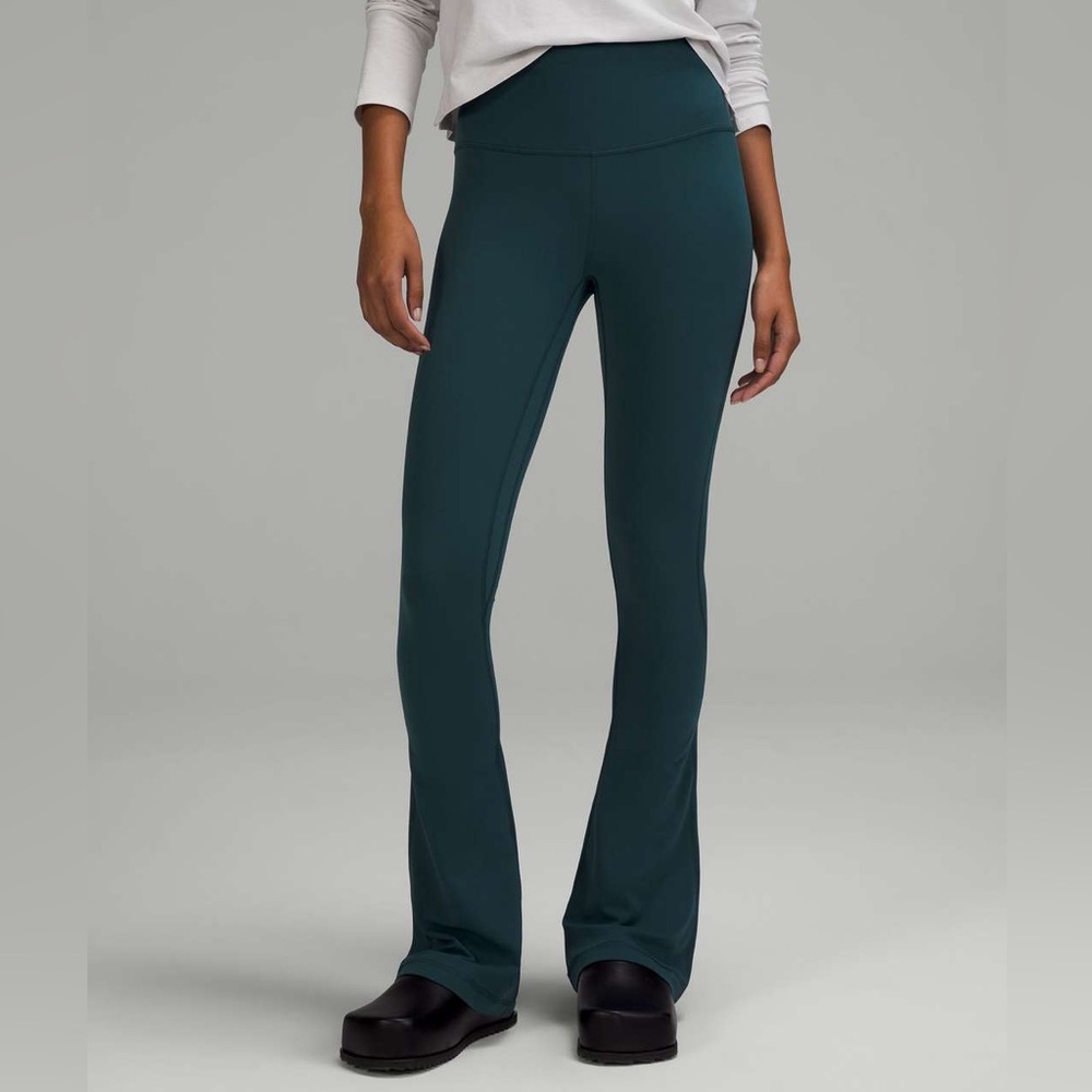 Align High-Rise Mini Flare Pant 32” Green Jasper